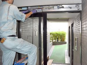 自動ドアの取り替え