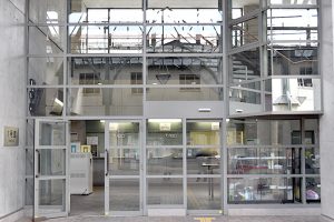 １号館自動ドア　COSシリーズ